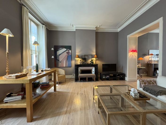 Image No.1-4 Bed House for sale