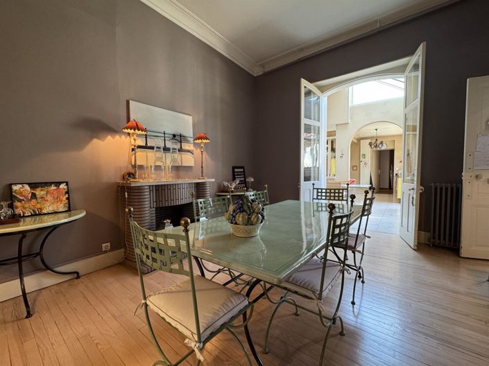 Image No.6-4 Bed House for sale