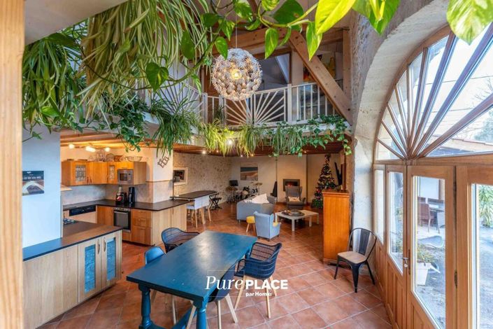 Image No.1-3 Bed House for sale