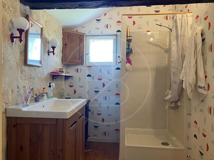 Image No.17-5 Bed House for sale