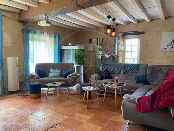 Image No.9-5 Bed House for sale