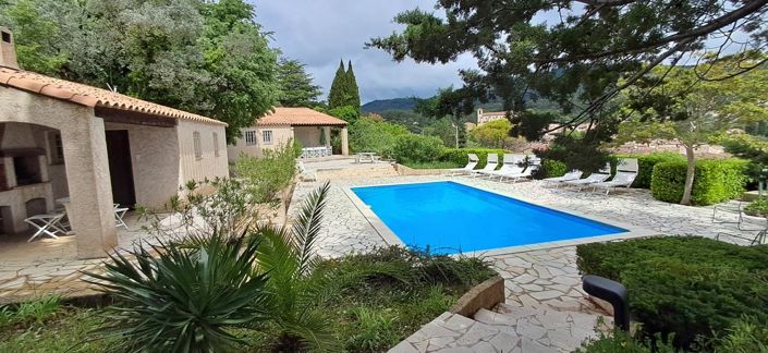 Image No.1-4 Bed House for sale