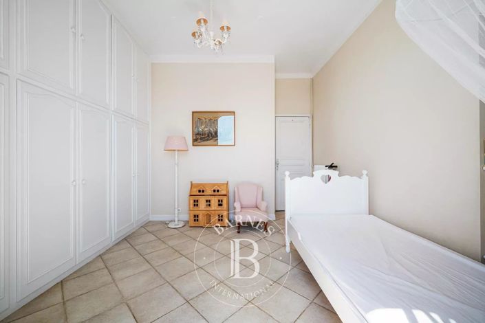 Image No.15-3 Bed Apartment for sale