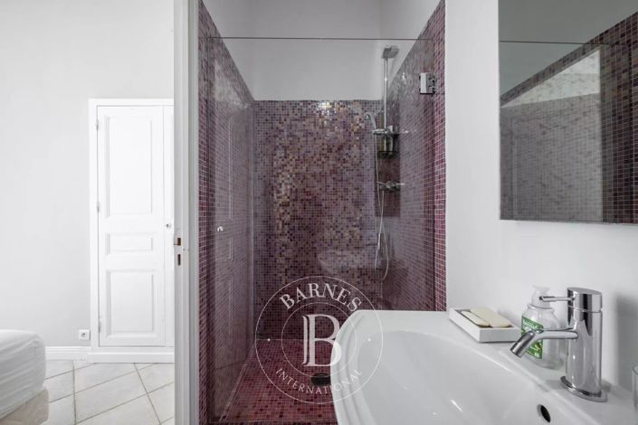 Image No.16-3 Bed Apartment for sale