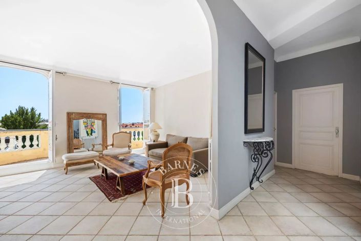 Image No.3-3 Bed Apartment for sale