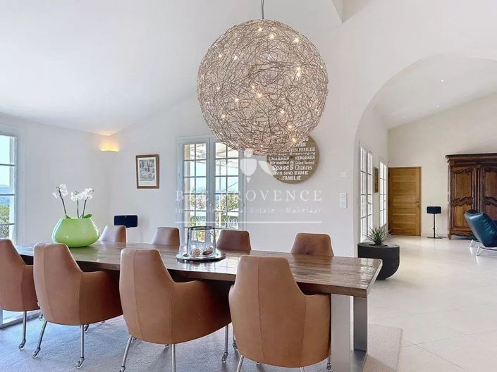 Image No.4-Maison de 5 chambres à vendre à Entrecasteaux