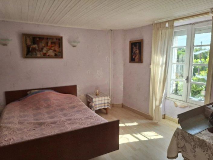 Image No.9-3 Bed House for sale