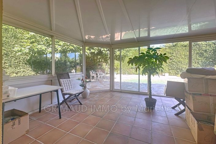 Image No.12-3 Bed House for sale