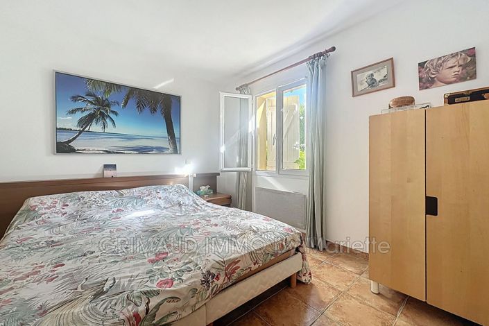 Image No.13-3 Bed House for sale