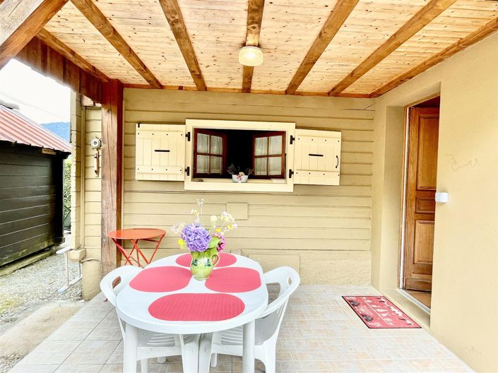 Image No.1-3 Bed House for sale