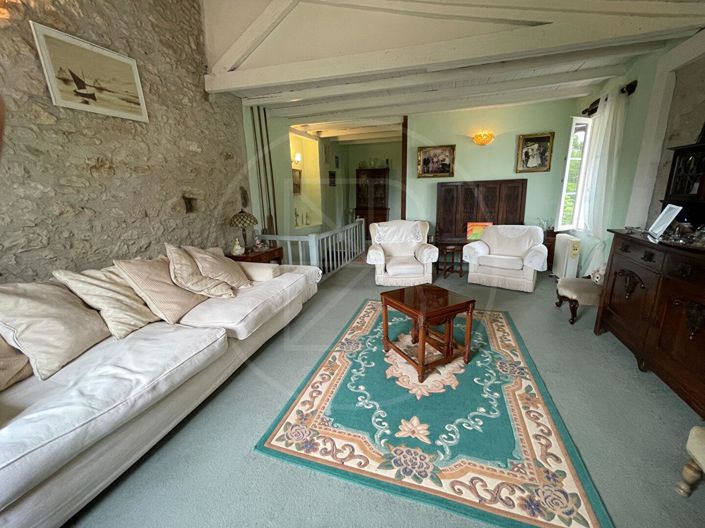 Image No.8-3 Bed House for sale