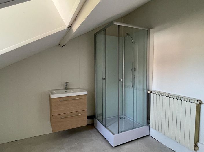 Image No.10-7 Bed House for sale