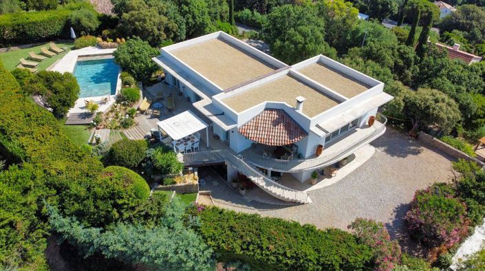 Image No.1-5 Bed House for sale