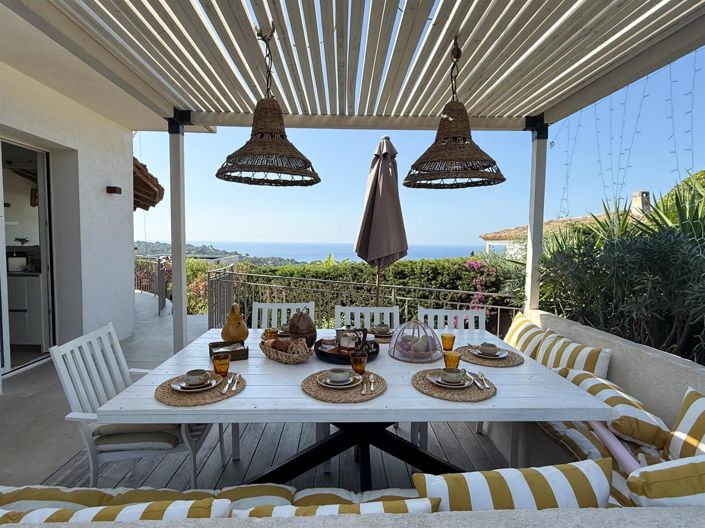 Image No.12-5 Bed House for sale