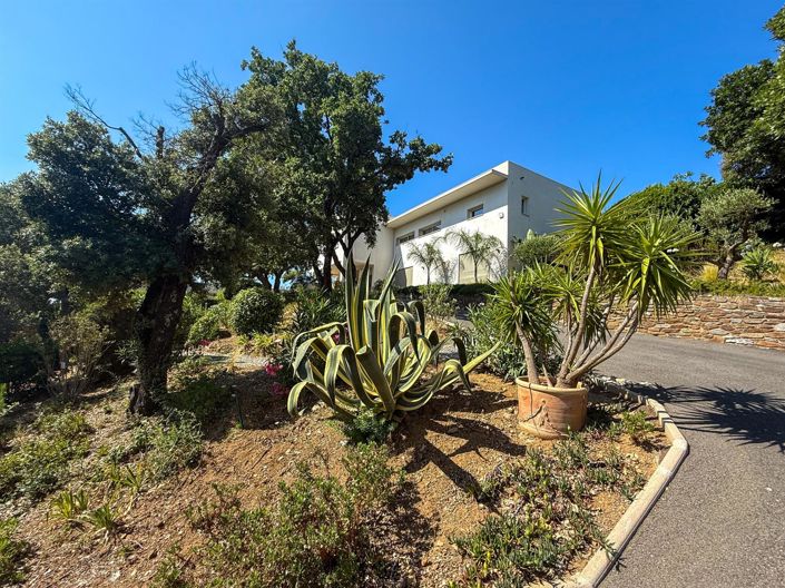 Image No.35-5 Bed House for sale