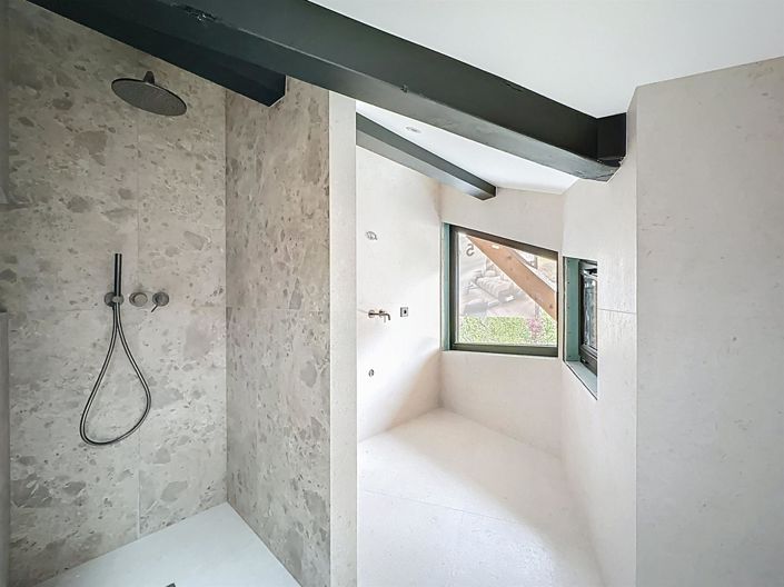 Image No.5-4 Bed Apartment for sale