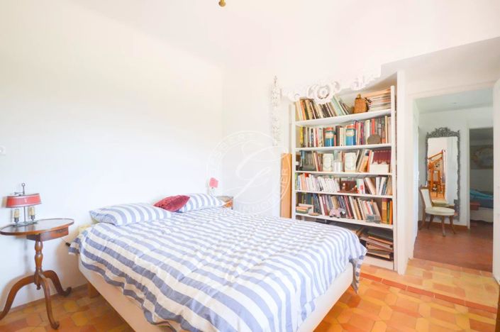 Image No.26-2 Bed House for sale