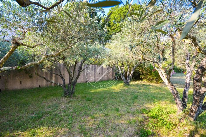 Image No.8-2 Bed House for sale