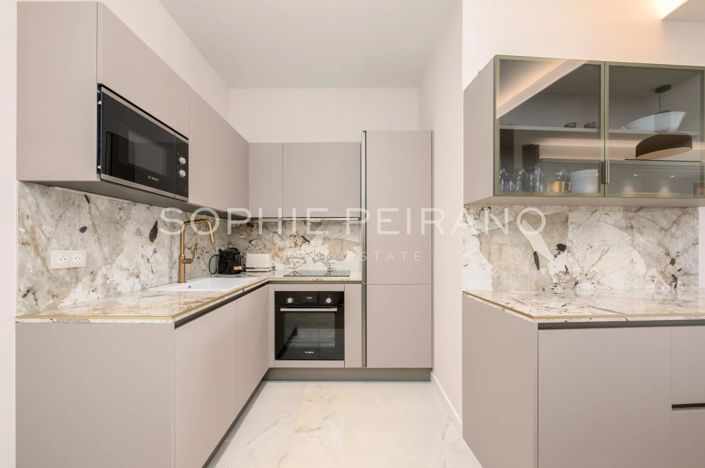 Image No.5-Appartement de 2 chambres à vendre à Cannes