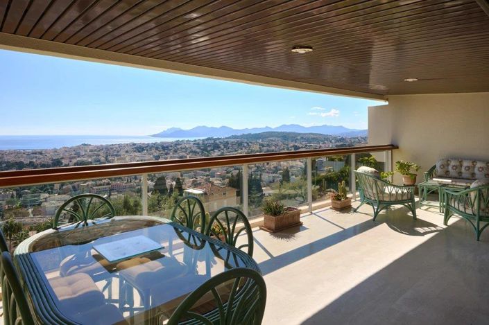 Image No.1-3 Bed Apartment for sale