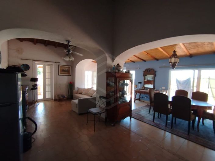 Image No.12-2 Bed House for sale