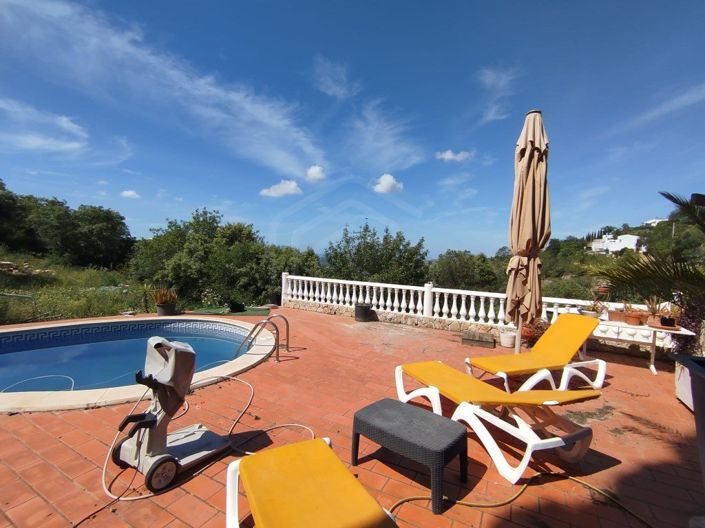Image No.4-2 Bed House for sale