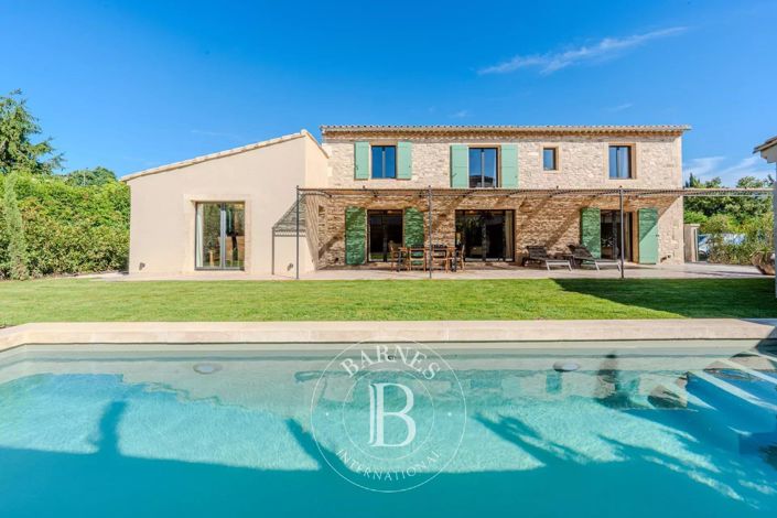 Image No.1-4 Bed House for sale
