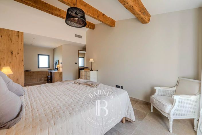 Image No.11-4 Bed House for sale