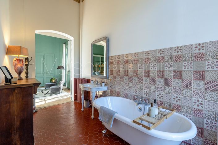 Image No.8-Maison de 8 chambres à vendre à L'Isle-sur-la-Sorgue