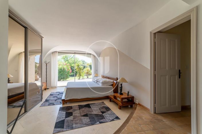 Image No.8-Maison de 5 chambres à vendre à Uzès