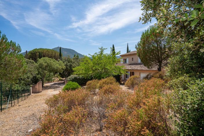 Image No.1-3 Bed House for sale