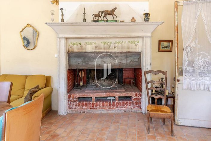 Image No.3-3 Bed House for sale