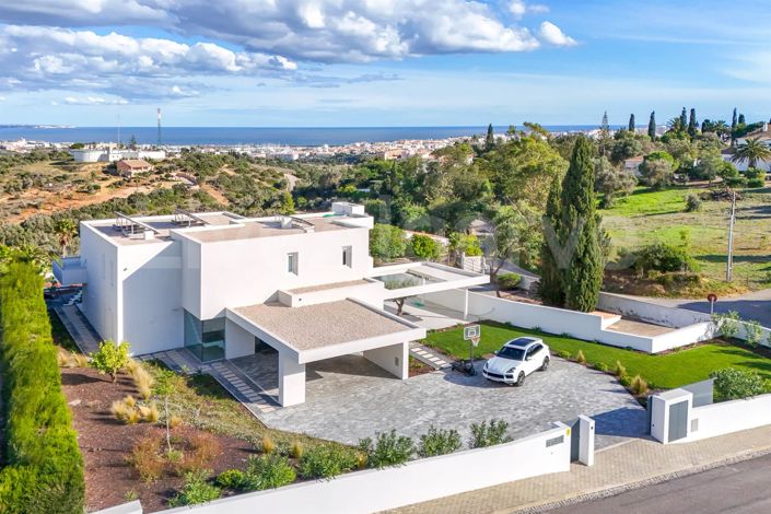 Image No.2-Maison de 5 chambres à vendre à Lagos