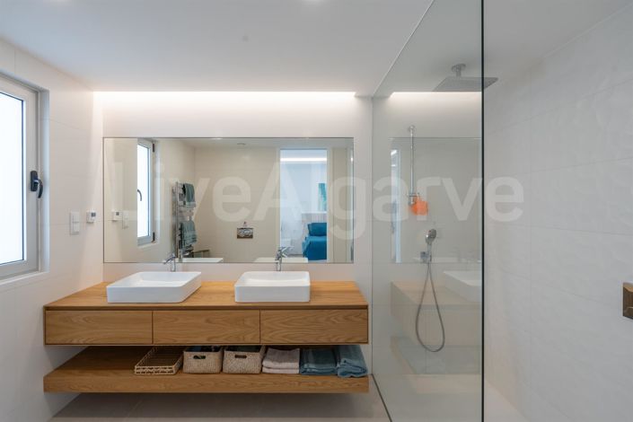 Image No.36-Maison de 5 chambres à vendre à Lagos