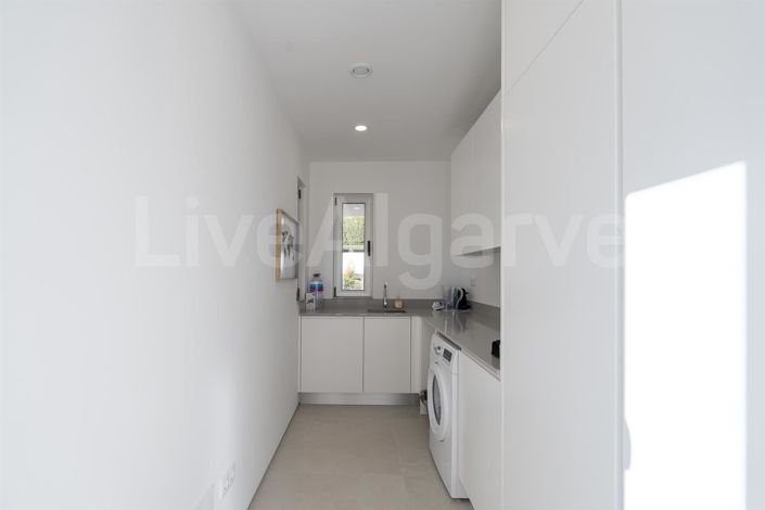 Image No.55-Maison de 5 chambres à vendre à Lagos