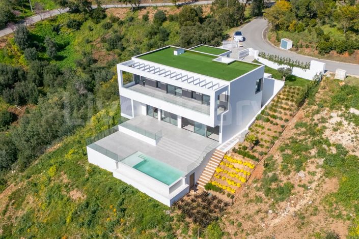 Image No.1-3 Bed House for sale