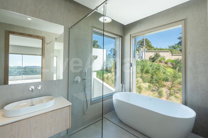 Image No.31-3 Bed House for sale