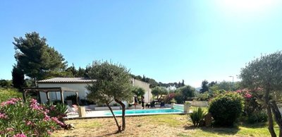 Maison de 4 chambres à vendre à Narbonne