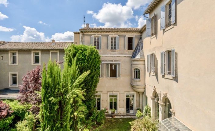 Image No.1-11 Bed House for sale