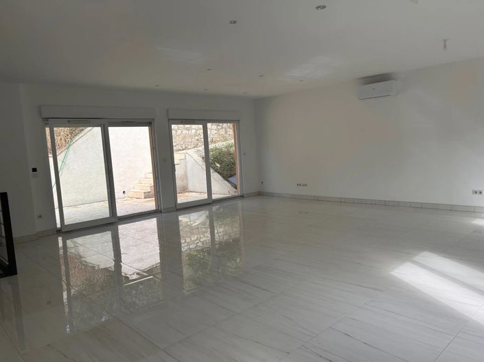 Image No.4-House for sale