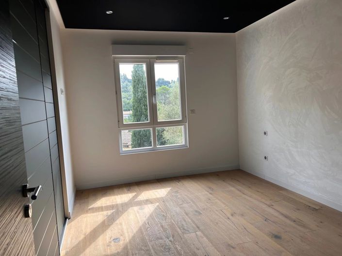 Image No.6-House for sale