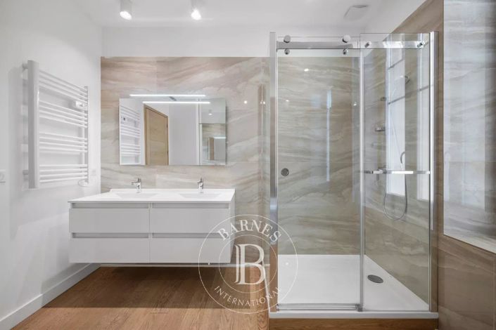 Image No.11-3 Bed Apartment for sale