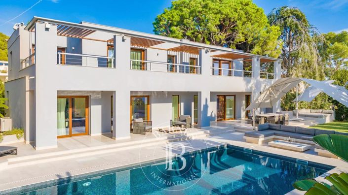 Image No.34-5 Bed House for sale