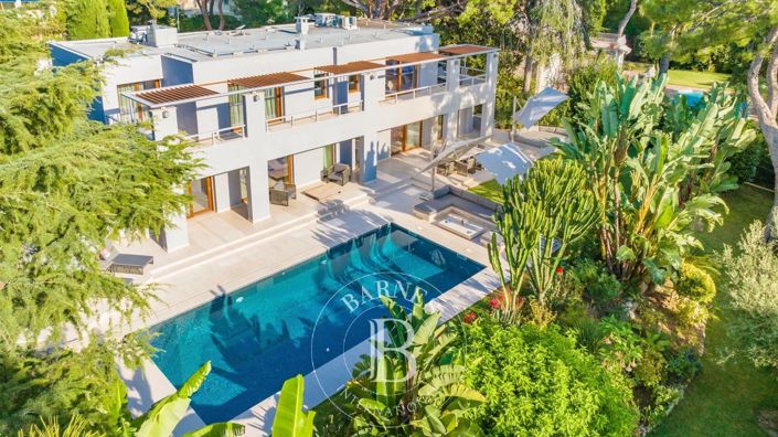 Image No.35-5 Bed House for sale