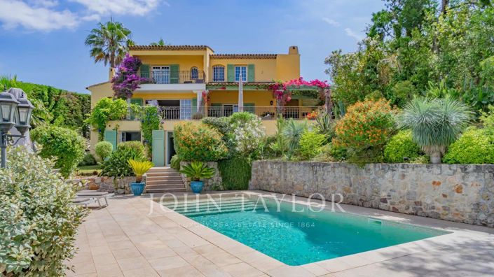 Image No.1-5 Bed House for sale