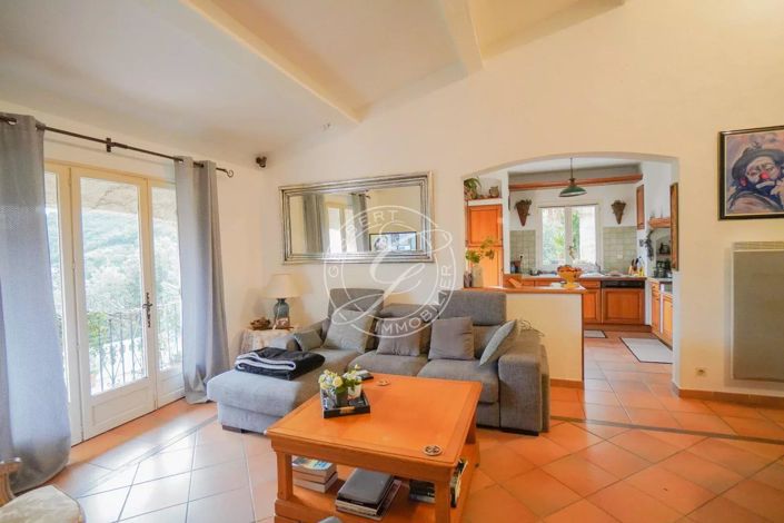 Image No.7-3 Bed House for sale