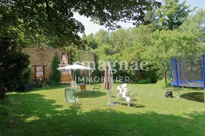 Image No.8-5 Bed House for sale