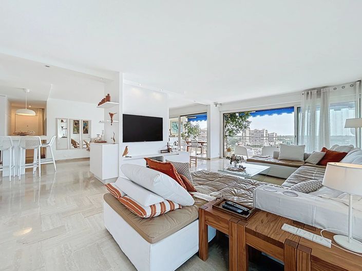 Image No.1-3 Bed Apartment for sale