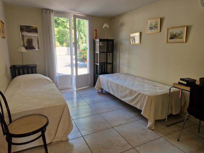 Image No.12-4 Bed House for sale