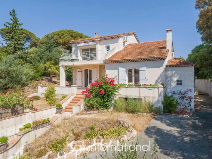 Image No.2-Maison de 4 chambres à vendre à Sainte-Maxime